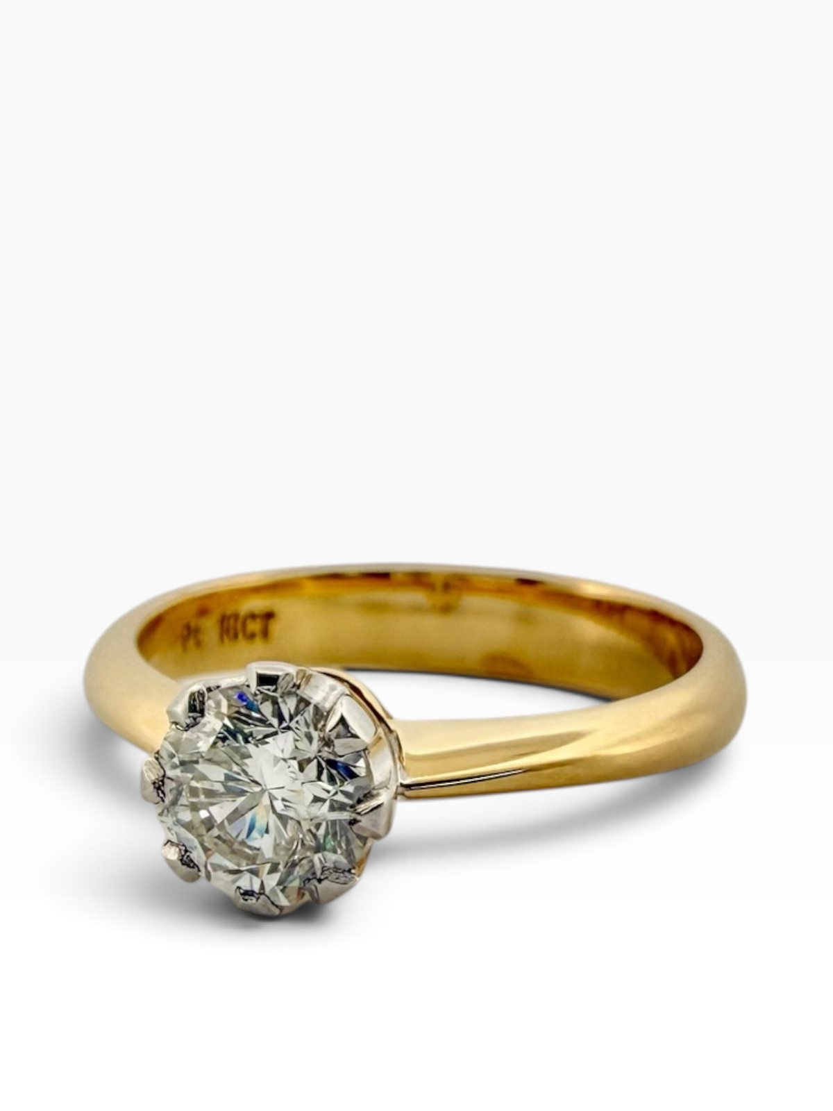 Diamond solitaire ring
