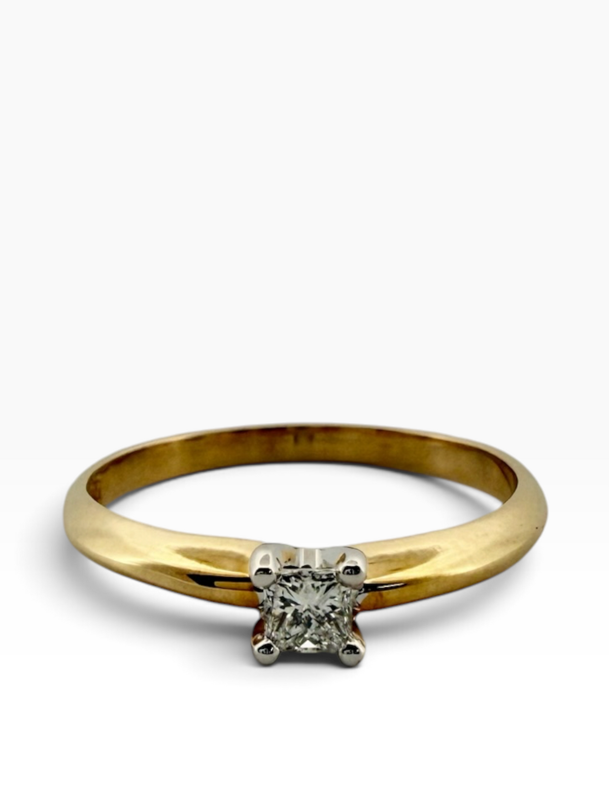 Princess cut solitaire diamond ring