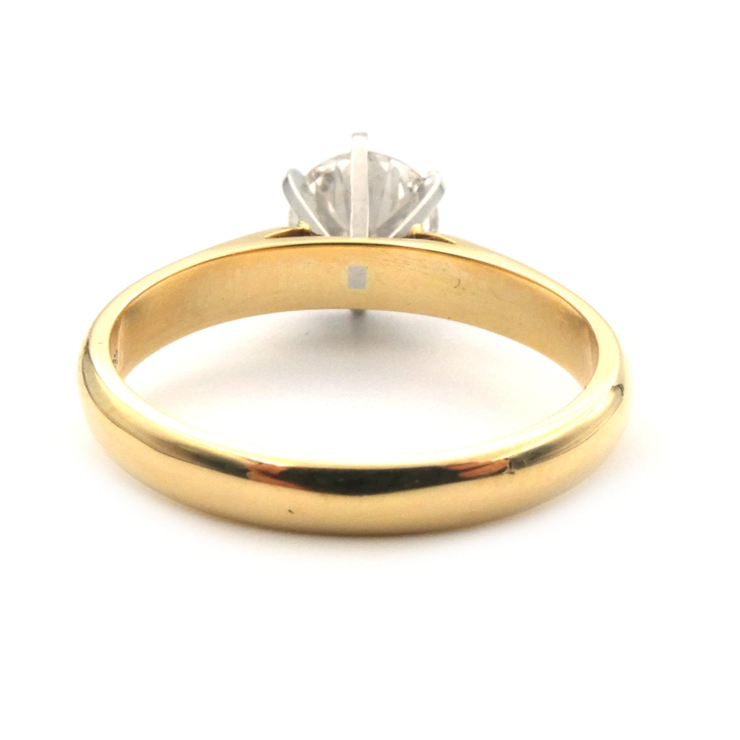 Diamond solitaire ring