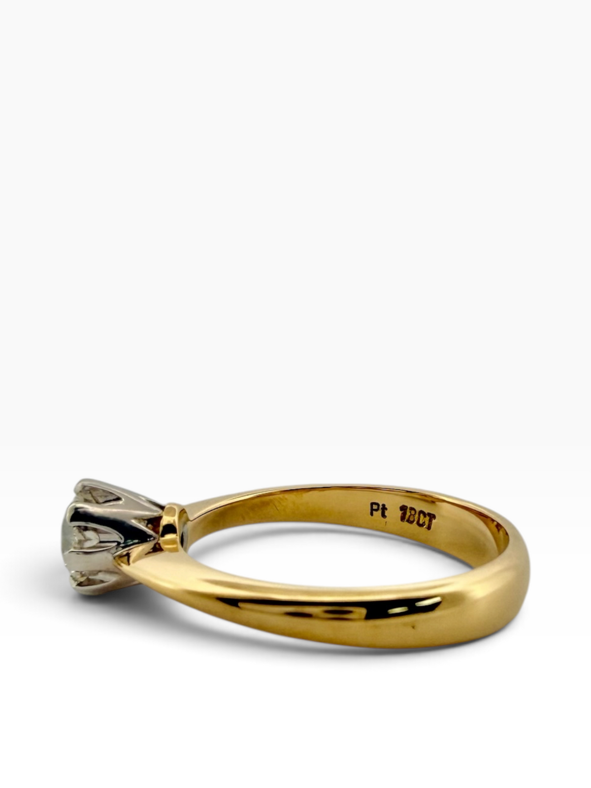 Diamond solitaire ring
