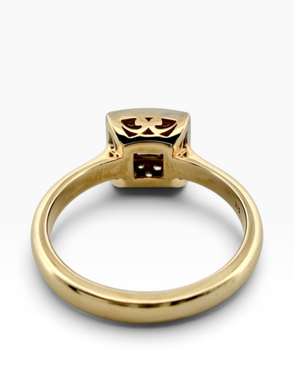 Diamond cluster ring