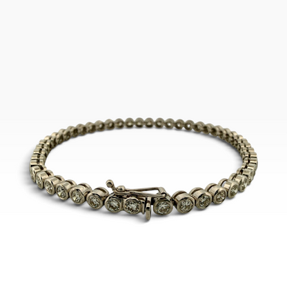Diamond tennis bracelet