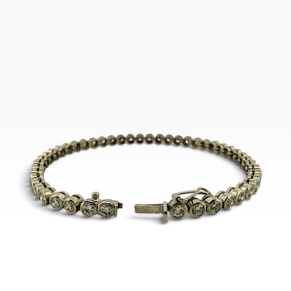 Diamond tennis bracelet