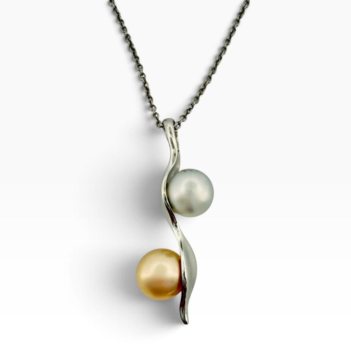 Golden &amp; White South Sea Pearl Pendant