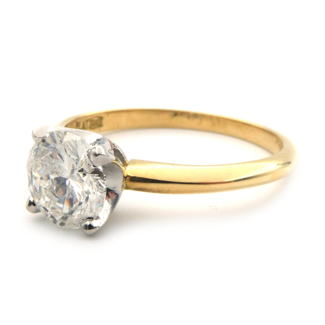 Diamond solitaire ring
