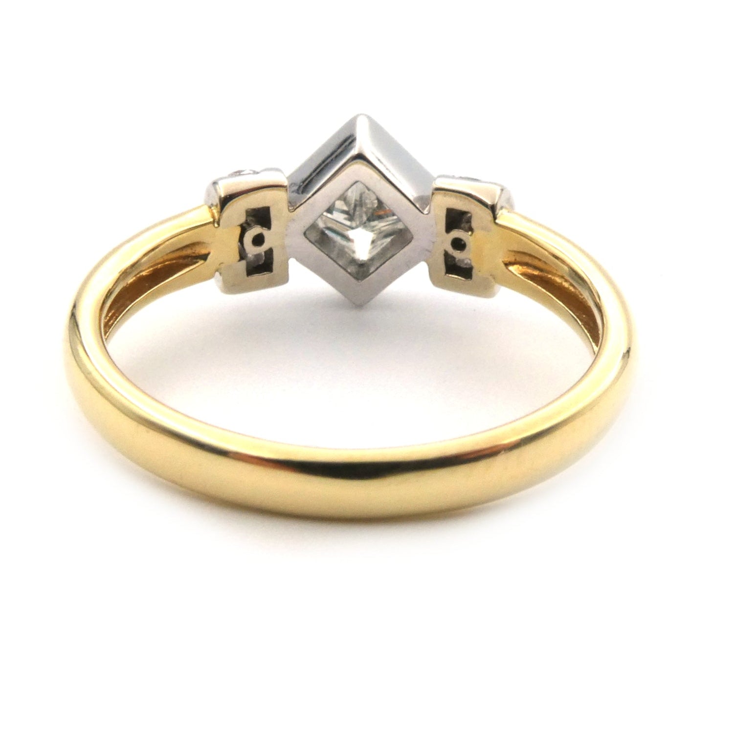 Princess cut diamond solitaire ring