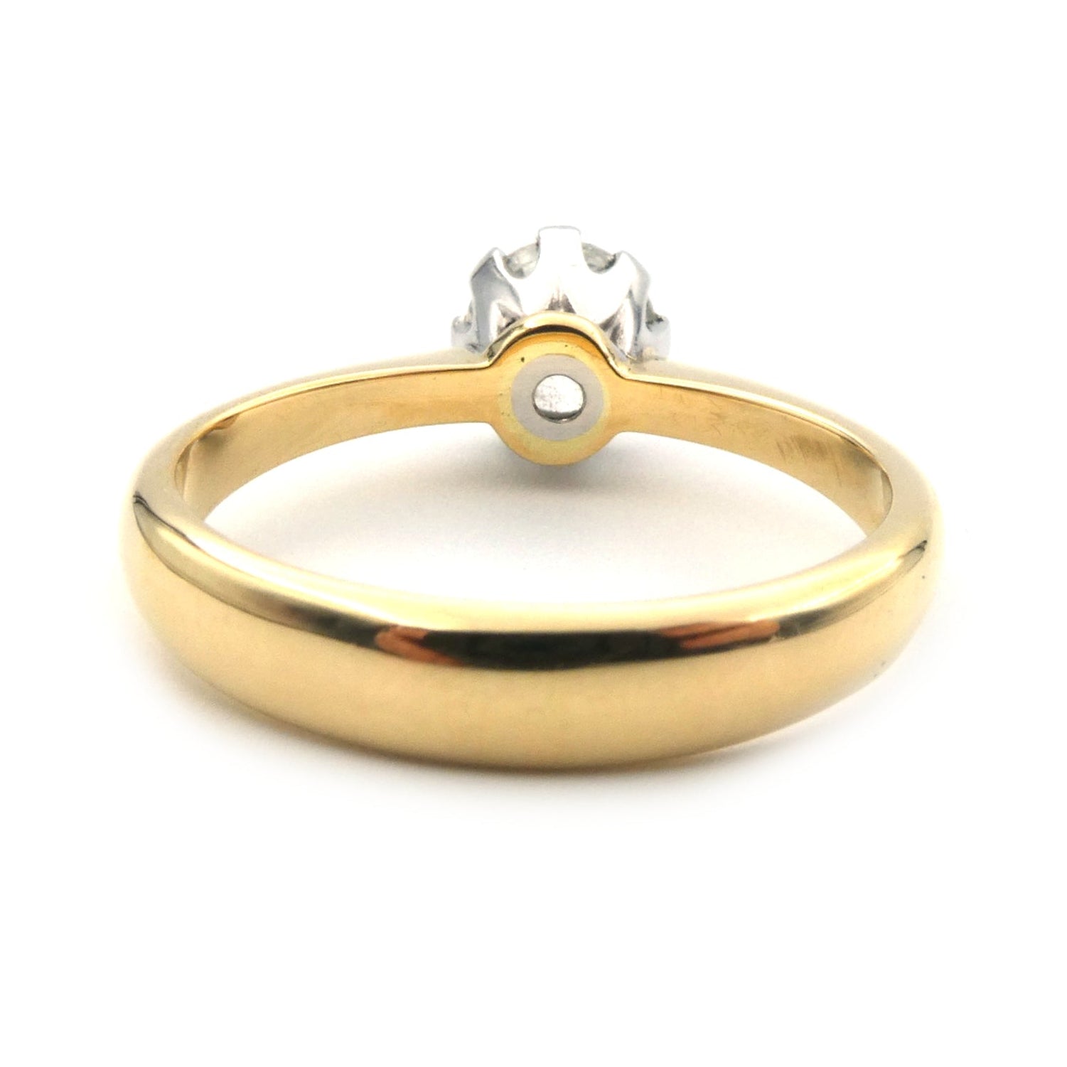 Diamond solitaire ring