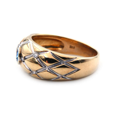 A blue sapphire dress ring