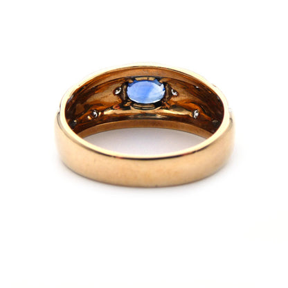 A blue sapphire dress ring